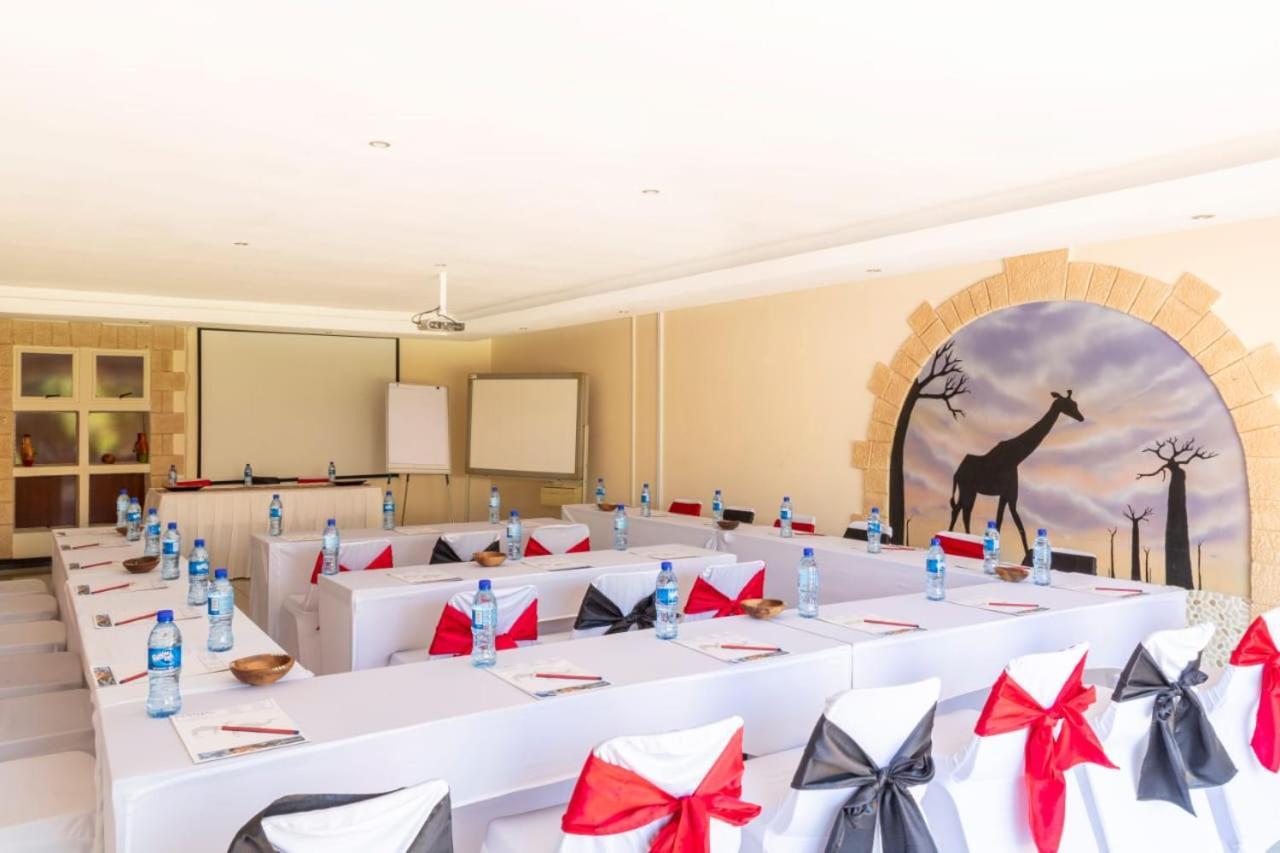 Bed & Breakfast Ecotel Premier & Conference Centre 3*
